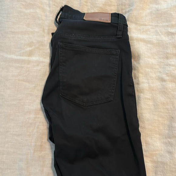 Madewell 9” High Rise Black Jeans - Picture 2 of 3